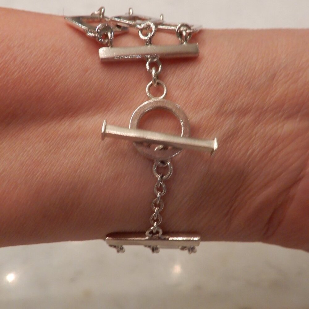 Contemporary Geometric Chain Bracelet - Picture 5 of 6